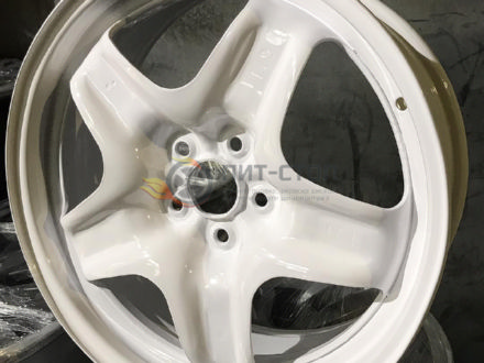 Белый глянец